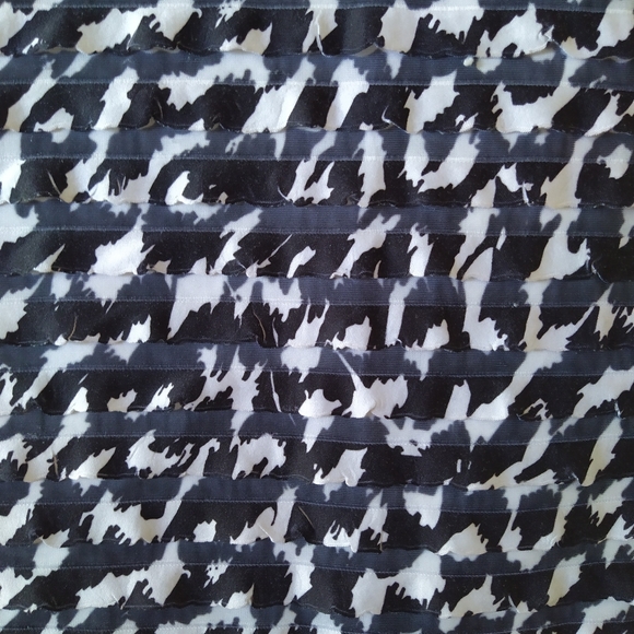 H&M Patterned Print Sleeveless Tier Summer Dress - Picture 3 of 5